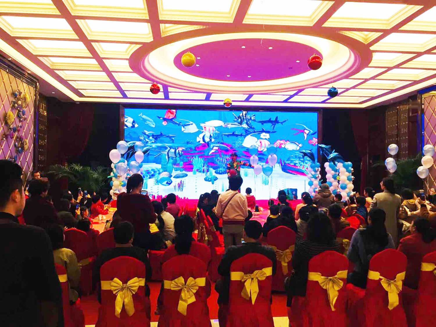 金新城集團·匯金中心4D奇幻海洋館